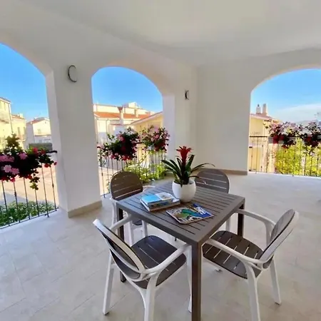 La Veranda Fiorita * Pietra Montecorvino